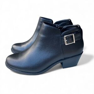 Vionic Millie Leather Ankle Black Boots – Women’s Size 5
